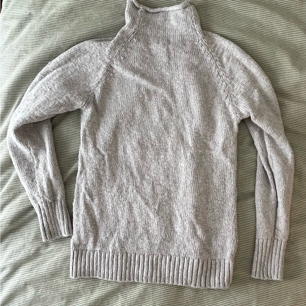 L.L. Bean Women's Light Gray Turtleneck Sweater
